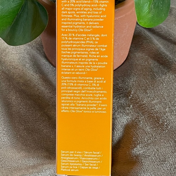 Olehenriksen Banana Bright Vitamin C Serum - Picture 7 of 9